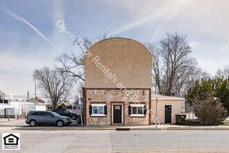 Building Photo - 340 N Wayne St