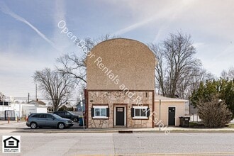 Building Photo - 340 N Wayne St