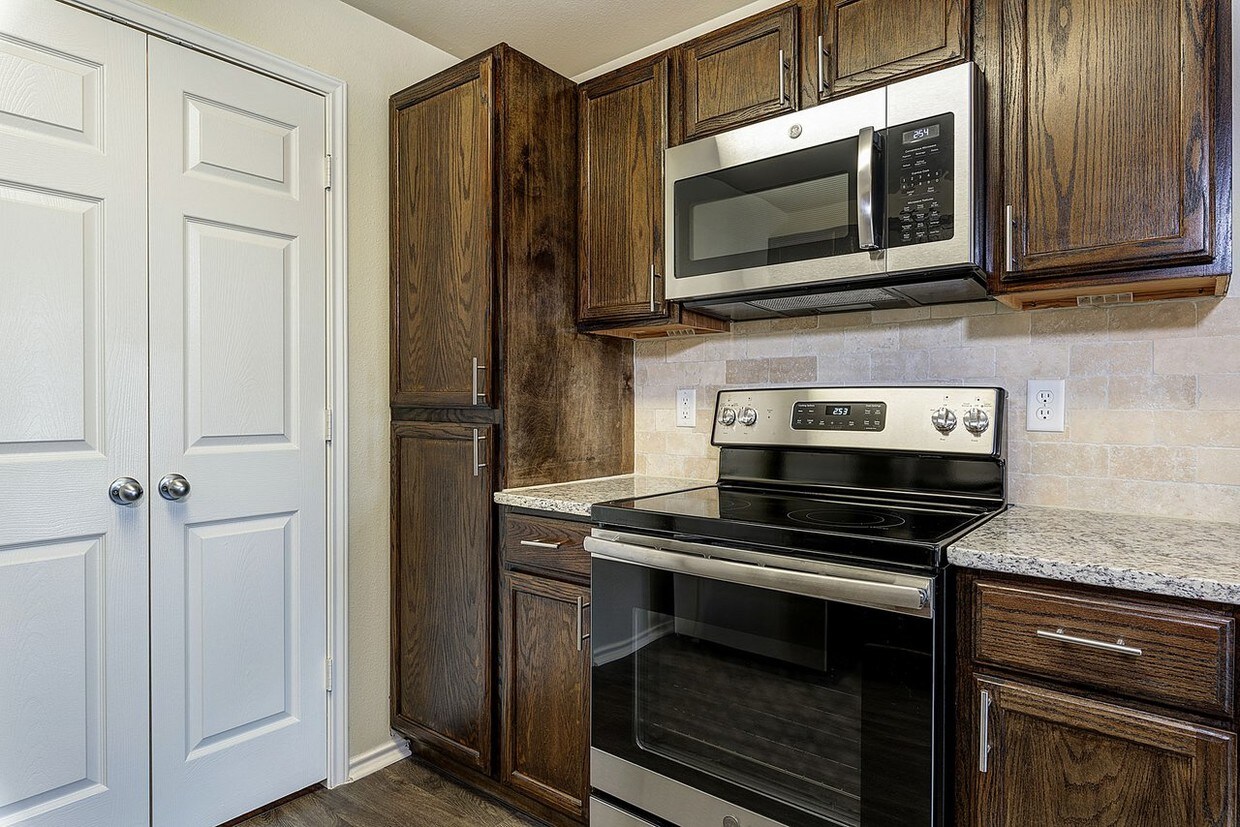 Republic Park Vista Apartments Fort Worth, TX