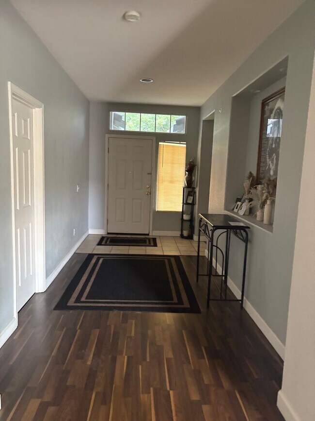 Foto del edificio - Upscale 1 Story Home in North Stockton