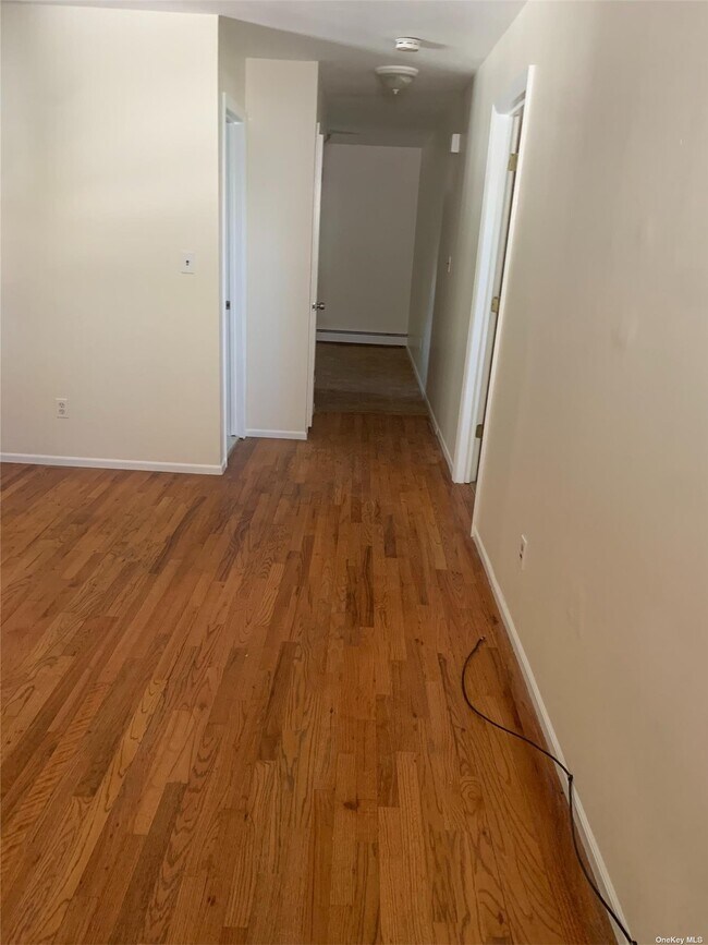 Building Photo - 1146 Tulip Ave