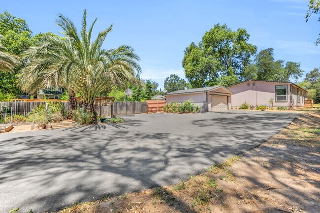 Foto del edificio - 7837 Olive St