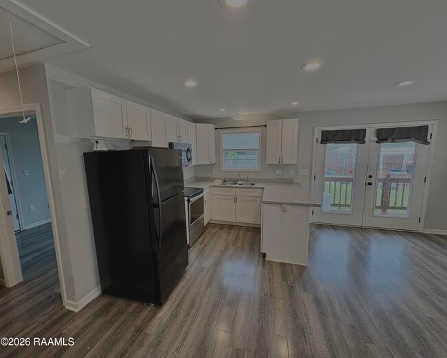 Building Photo - 113 Glenfield Dr