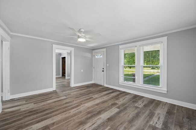 Foto del edificio - 2547 Bearwallow Rd