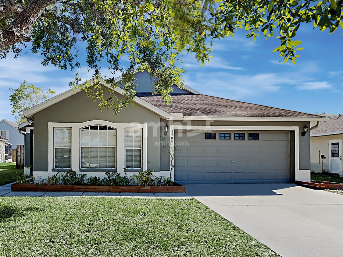 Primary Photo - 4905 70th St E