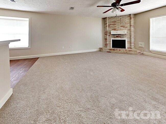 Building Photo - 24019 Lone Elm Dr