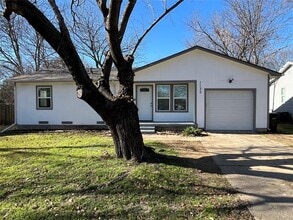 Building Photo - 1125 Rancho Dr