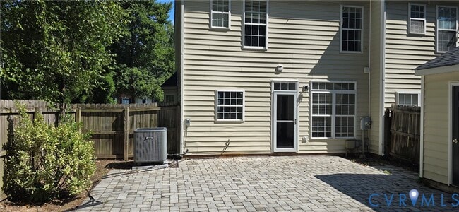 Building Photo - 11446 Abbots Cross Ln