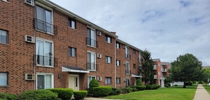 Building Photo - 1257 Harding Ave