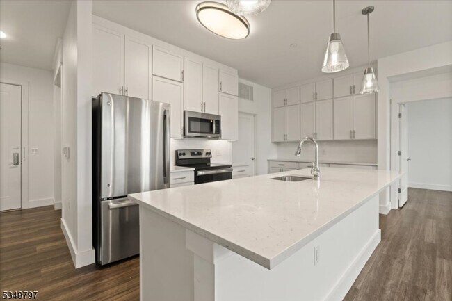 Foto del edificio - 450 Springfield Ave