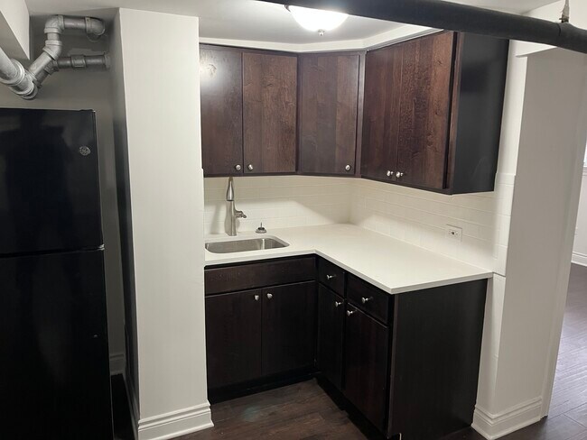 Foto del edificio - 5487 S Drexel Ave