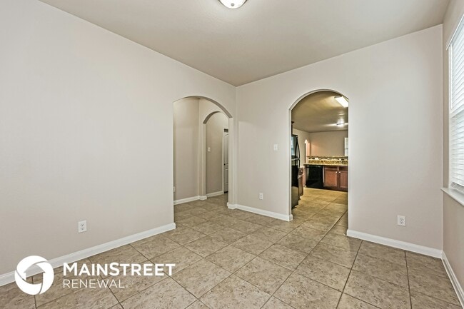 Building Photo - 9425 Bald Cypress St