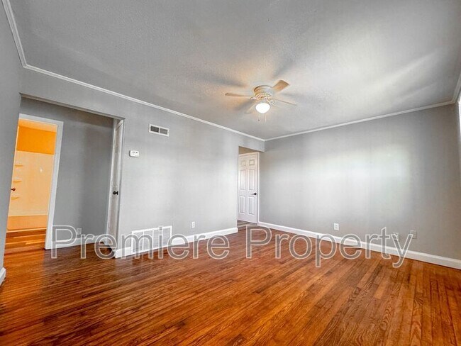 Building Photo - 1219 N 51st St