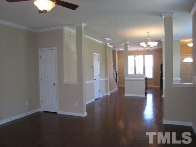 Building Photo - 2941 Casona Way