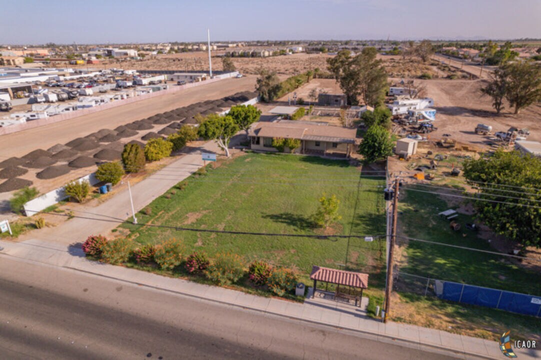 Foto principal - 481 W Aten Rd