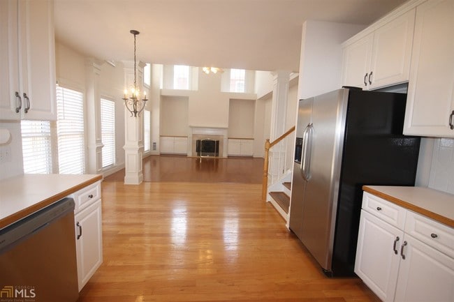 Building Photo - 2360 Mill Ridge Trail