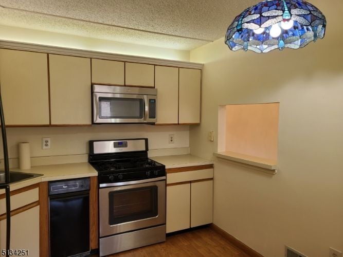 362 Penns Way, Bernards, NJ 07920 Condo for Rent in Bernards, NJ