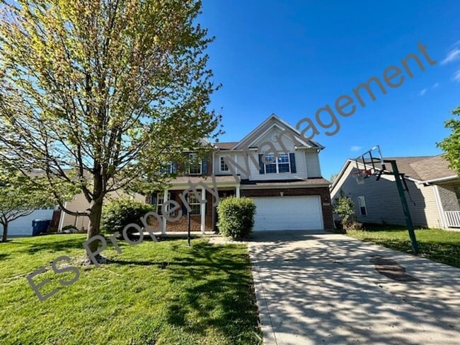Building Photo - Gorgeous 5 Bedroom 2.5 Bathroom Two Story ...