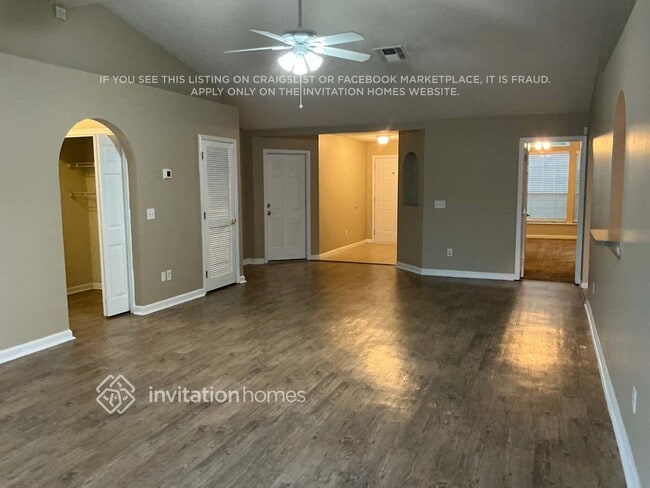 Building Photo - 7624 Fawn Lake Dr N