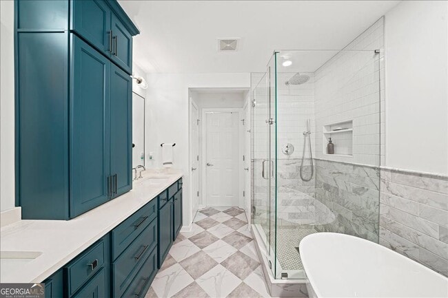 Foto del edificio - 5800 Oakdale Rd SE