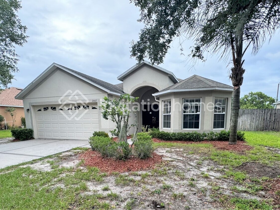 Foto principal - 2447 Hamlet Cir