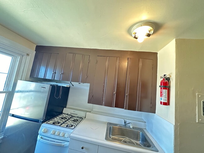 Foto del edificio - 921 Woodland Ave