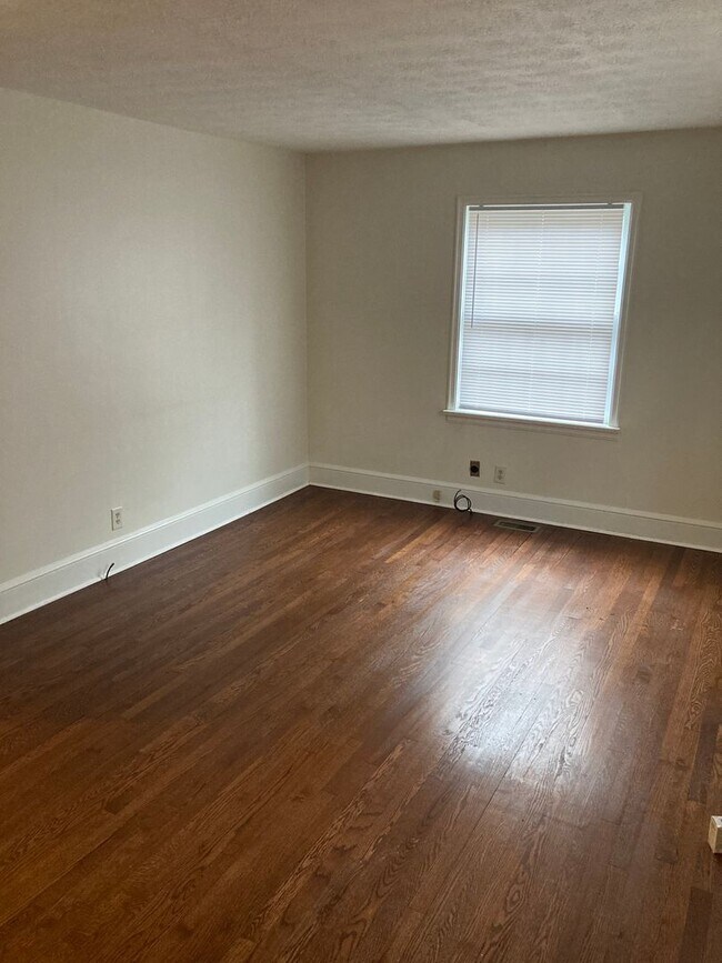 Foto del edificio - 2/2 House with Bonus in Summerville Park $1,195