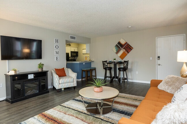 Interior Photo - Contempo Lane