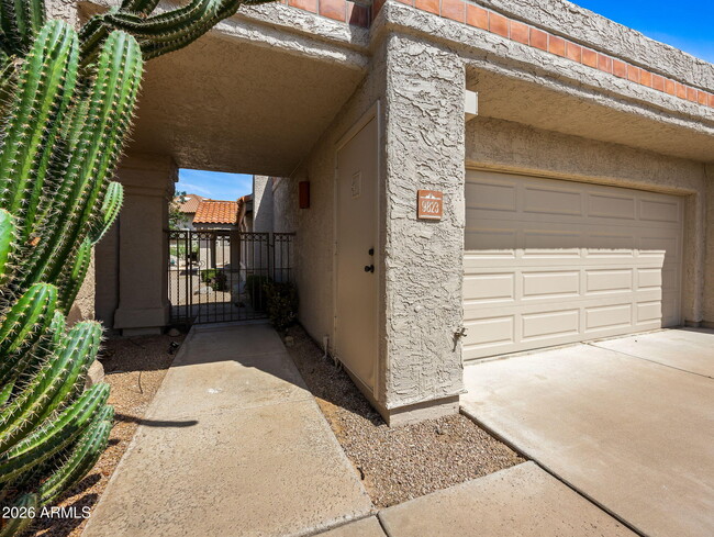 Building Photo - 9823 N 100th Pl