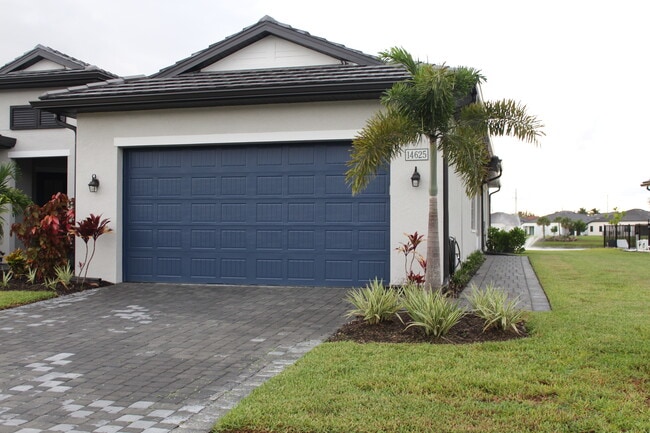 Building Photo - 14625 Kingfisher Loop