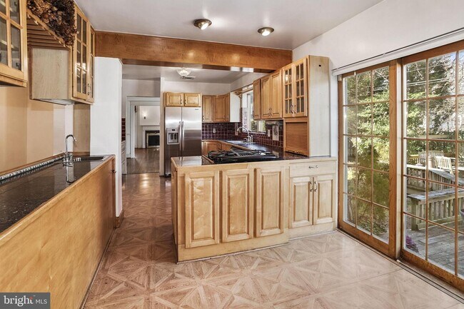 Building Photo - 5007 Hampden Ln