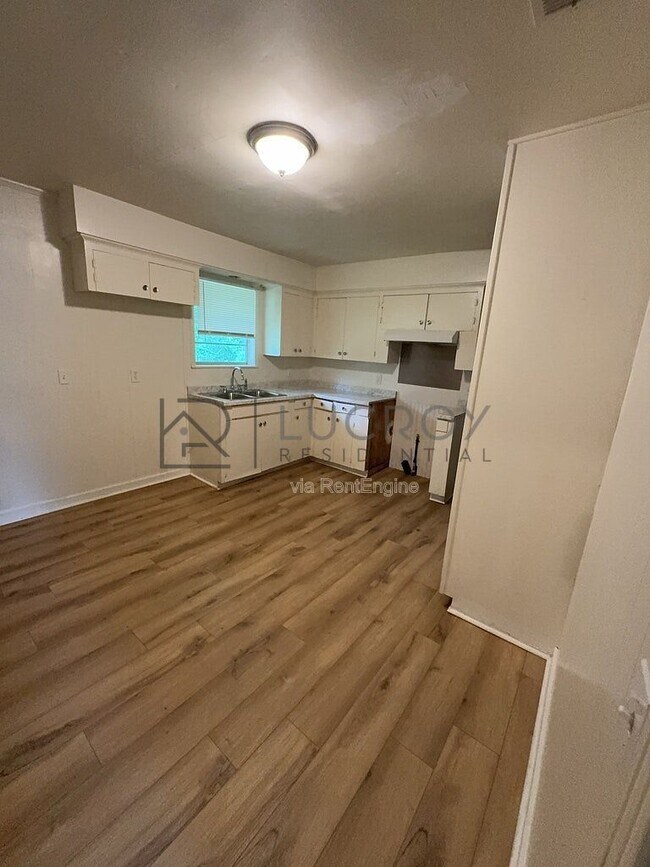 Foto del edificio - 1513 Maria Dr