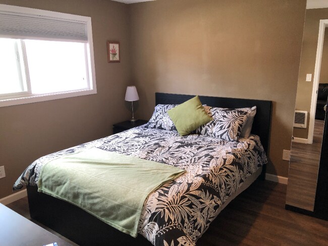 Foto del edificio - 543 N Broadway St