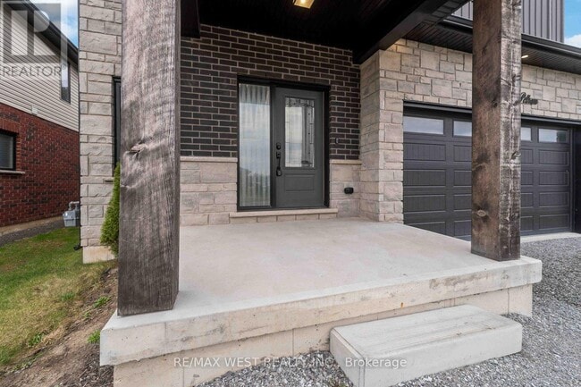 Building Photo - 210 S Pelham Rd