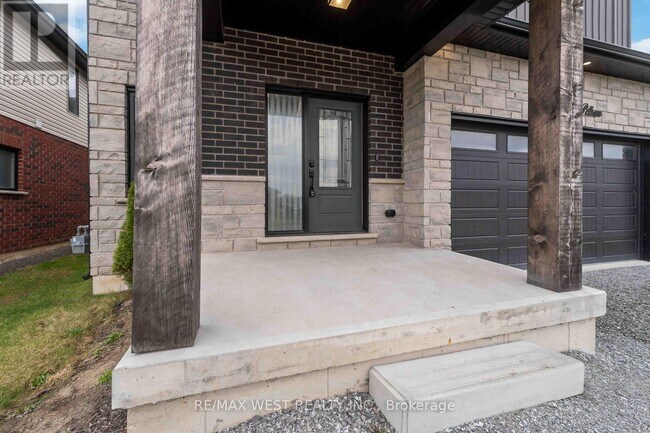 Photo du bâtiment - 210 S Pelham Rd