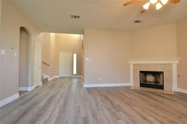 Foto del edificio - 1214 Heritage Park Dr
