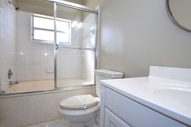 Foto del edificio - 17150 NW 11th St