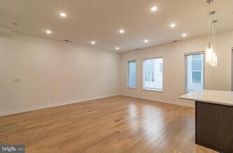 Building Photo - 2137 E Firth St