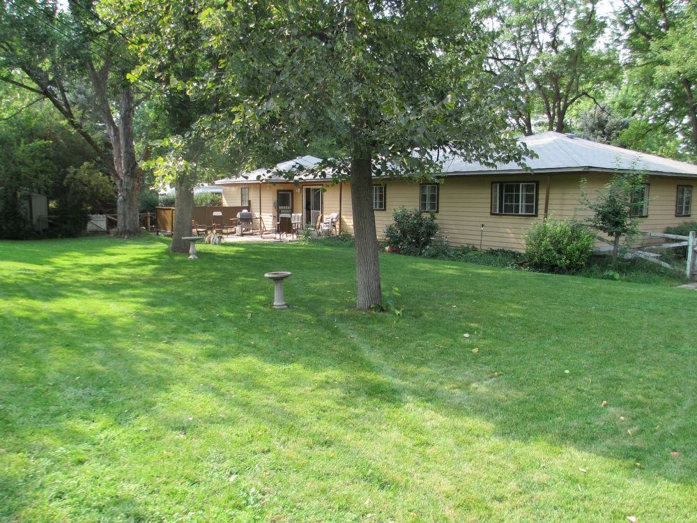 9 Meadowbrook Rd, Littleton, CO 80120