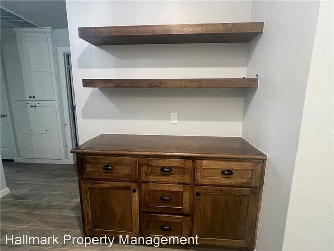 Foto del edificio - 4 br, 2 bath House - 585 Hackberry Ln.