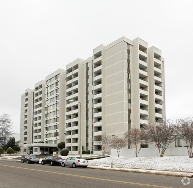 LindenCamilla Towers Apartments Memphis, TN