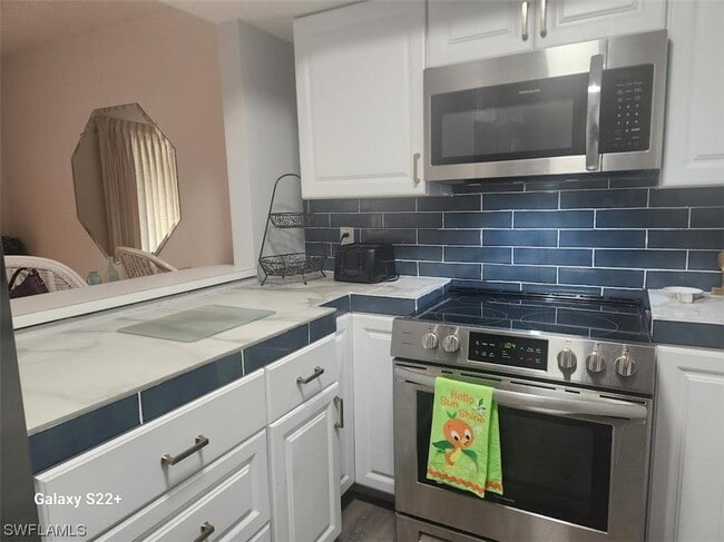 Building Photo - 5479 Peppertree Dr