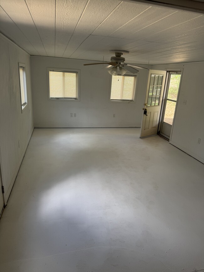 Photo - 1407 Longview Ave House