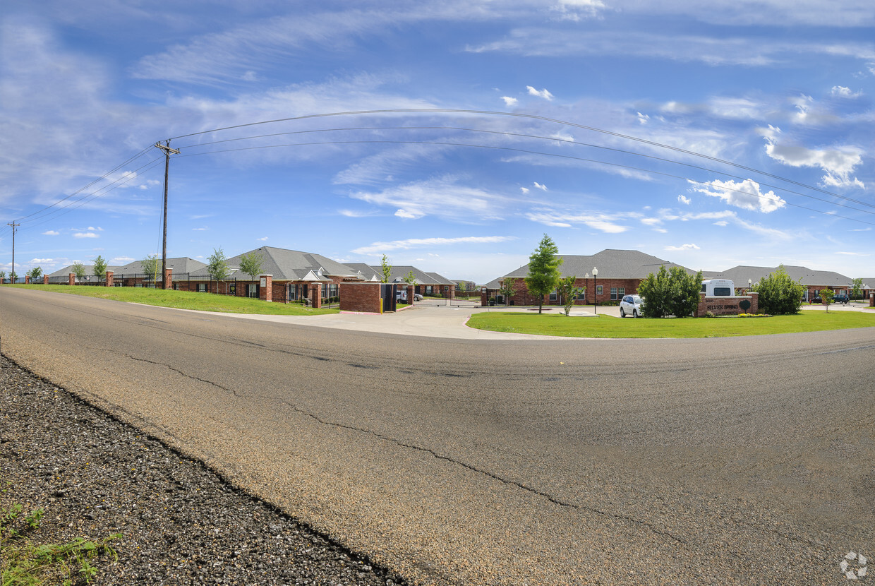 Primary Photo - Silver Spring Forney