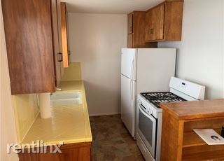 Building Photo - 1 br, 1 bath House - 723 E 6th St Apt D