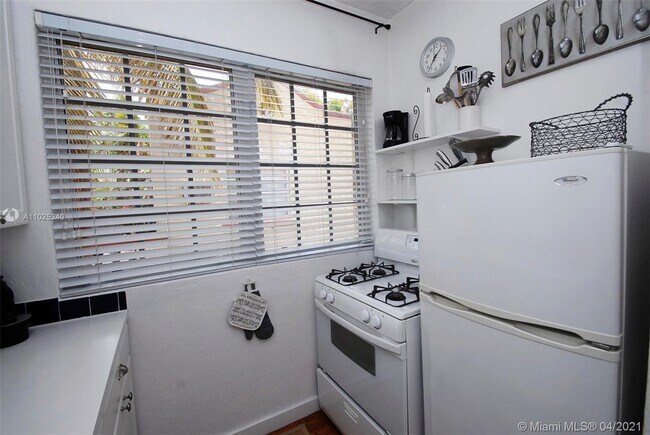 Foto del edificio - 747 15th St