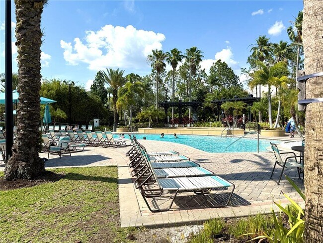 Foto del edificio - 4024 Breakview Dr