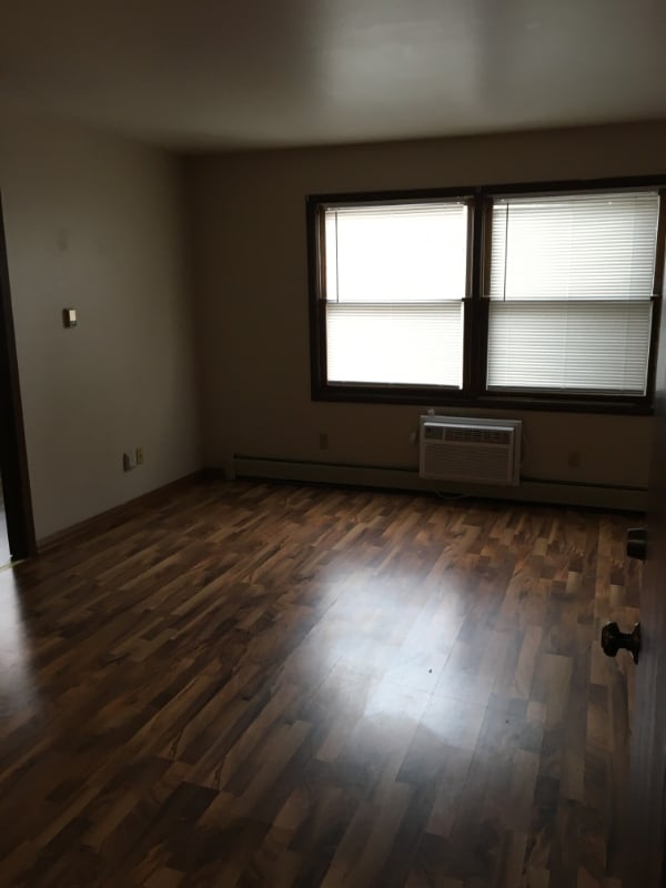 818 Linden Dr, Green Bay, WI 54311 Apartment for Rent in Green Bay