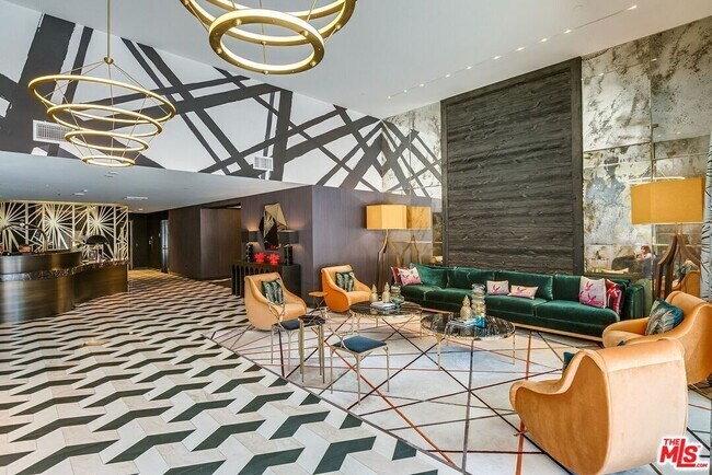 Foto del edificio - 1050 S Grand Ave