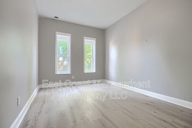 Building Photo - 332 S Franklintown Rd